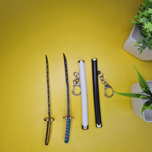 Mini Katana Sword Metal Keychain – Anime Style Blade Keyring with Sheath